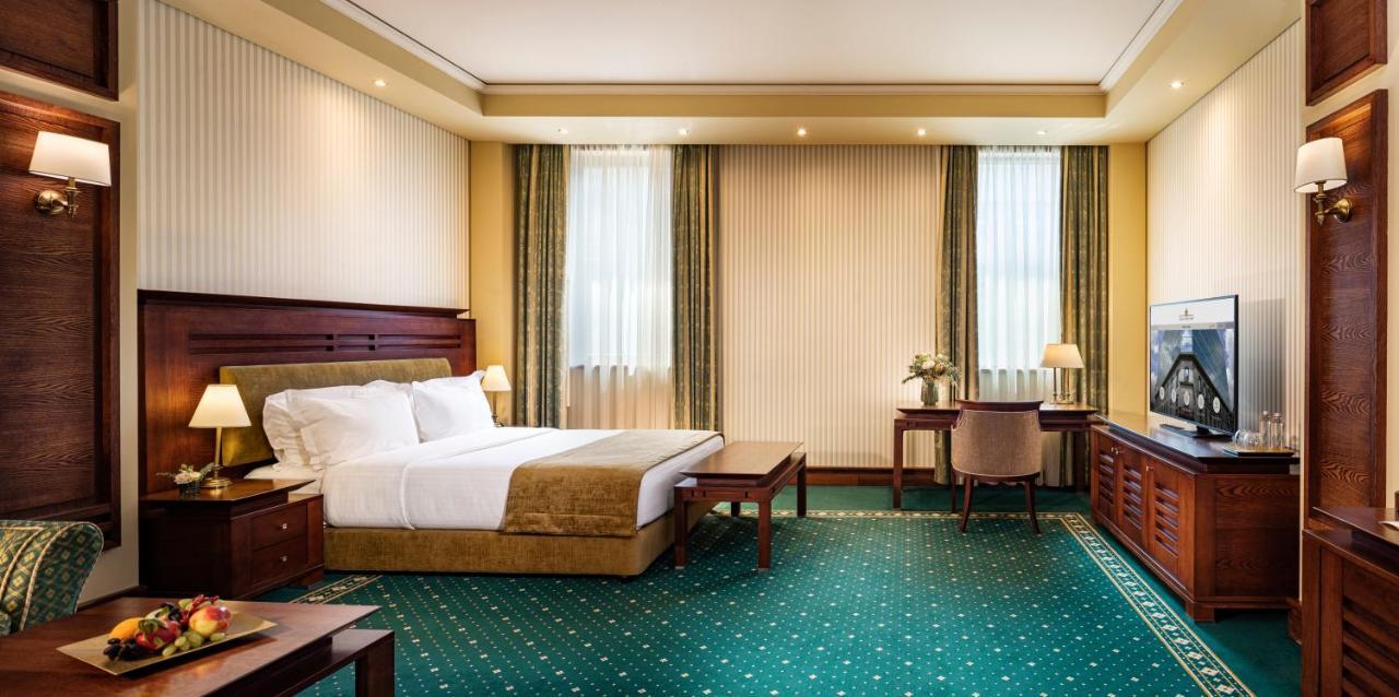 Hotel Grand