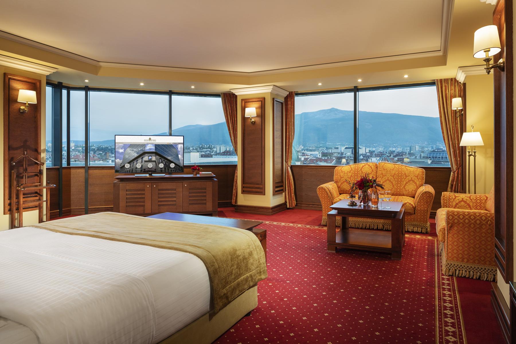 Grand Hotel 5*